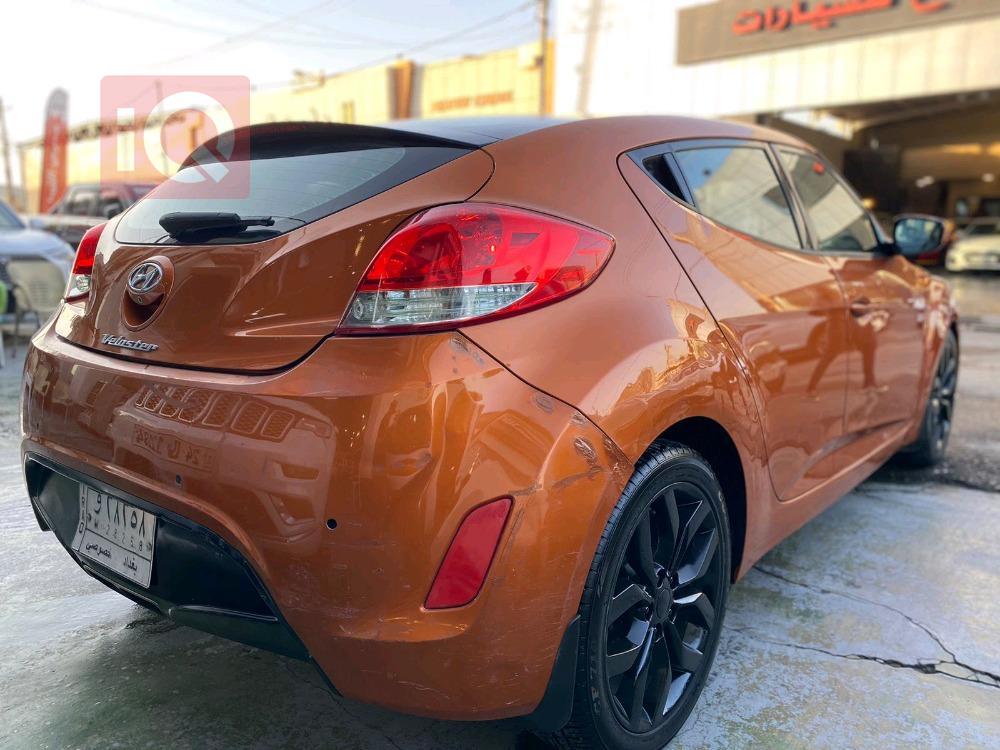 Hyundai Veloster